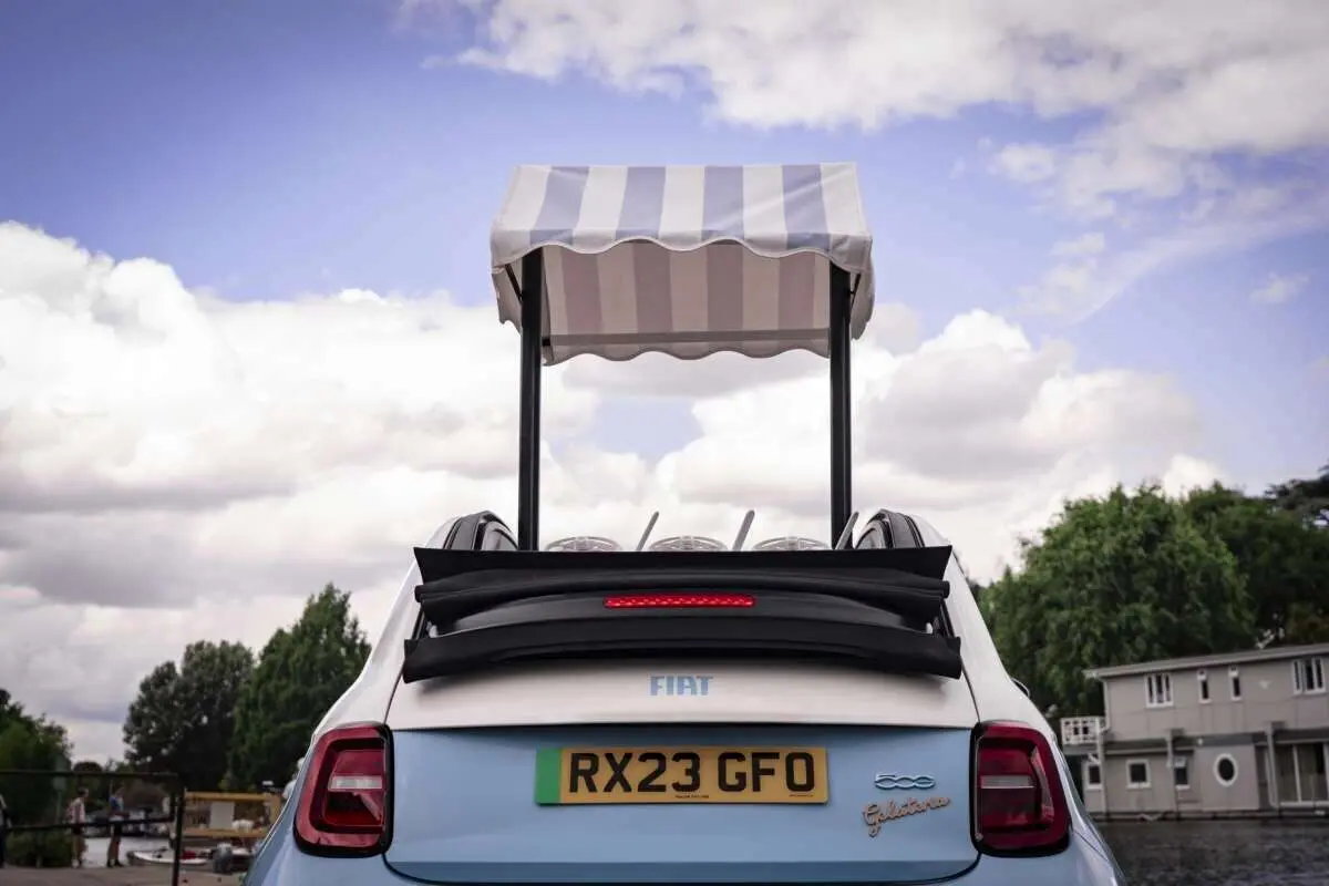 (تصاویر) خودروی عجیبی که برای علاقه‌مندان به بستنی ساخته شده!