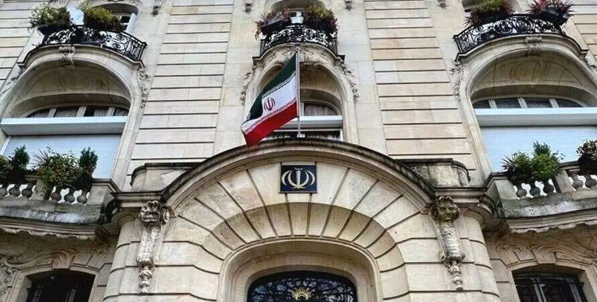 توضیح سفارت ایران در پاریس درباره حمله امروز: خللی در فعالیت‌های کنسولگری وارد نشده است