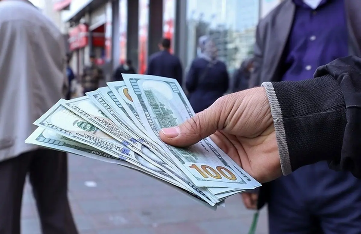 سه مسیر قیمت دلار در هفته جاری