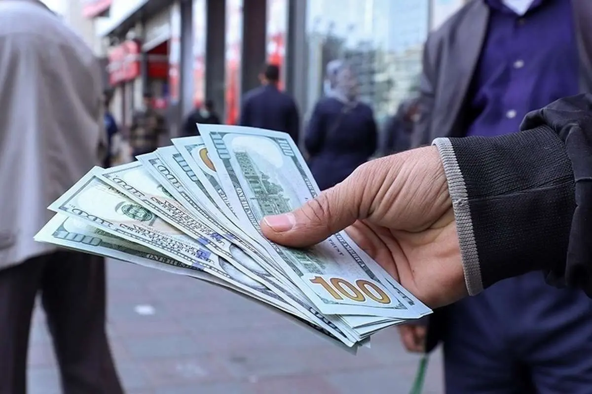 سه مسیر قیمت دلار در هفته جاری