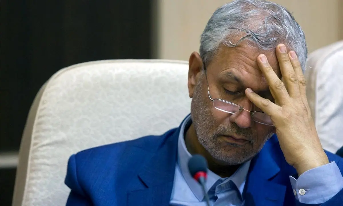 کنایه معنادار ربیعی به خاندان پهلوی/می خواهید خود را دلسوز و دمکرات مآب نشان دهید؟