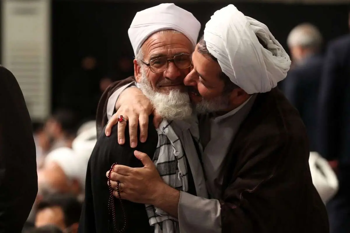 (تصاویر) حاشیههایی از دیدار مردم سیستان و خراسان با رهبر انقلاب