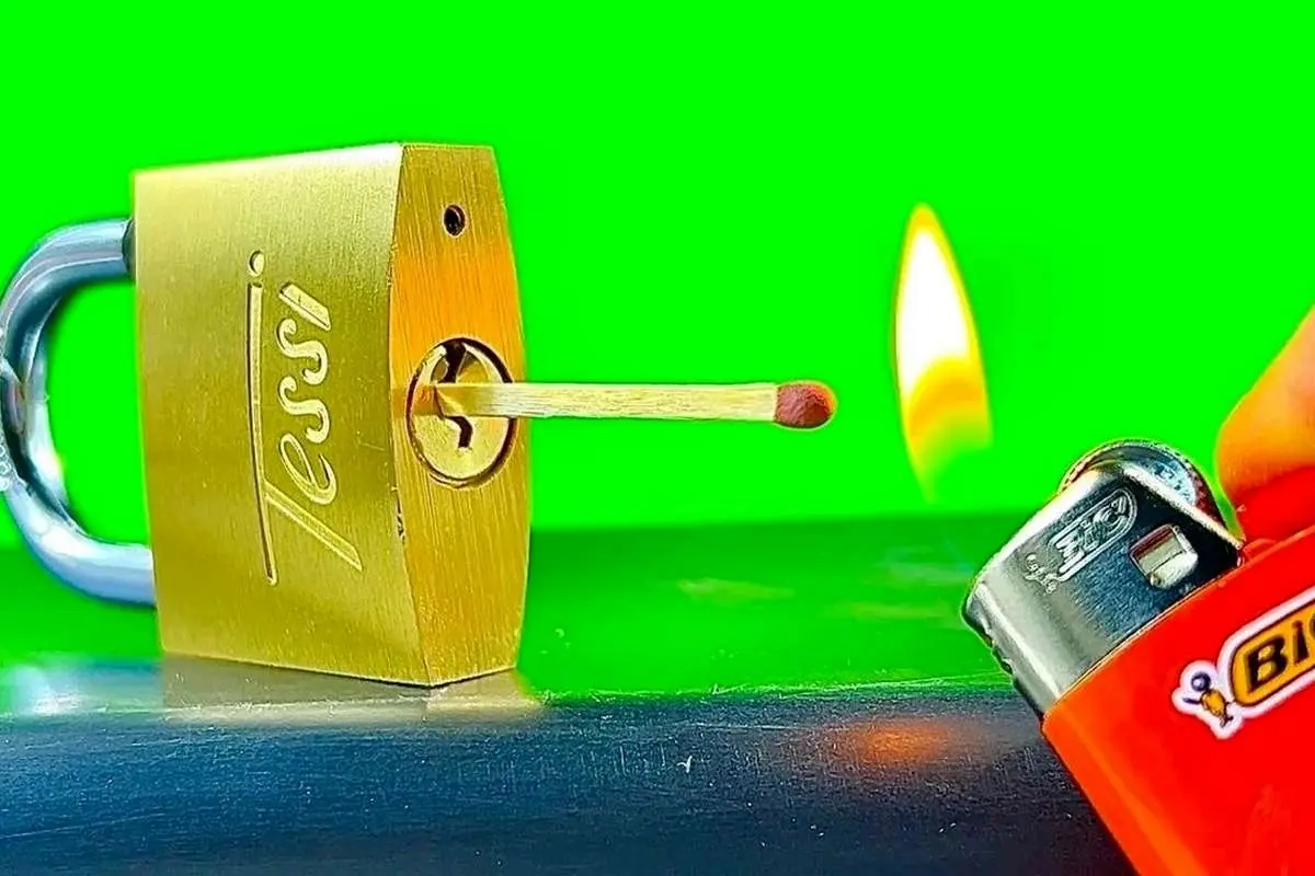(ویدئو) با یک چوب کبریت به راحتی قفل را باز کنید!