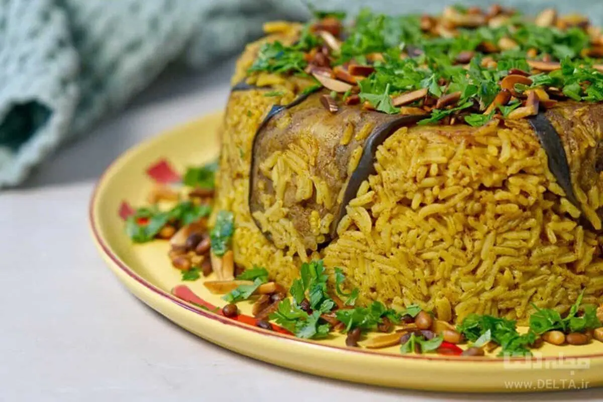 طرز پخت مقلوبه، پلو مجلسی لبنانی