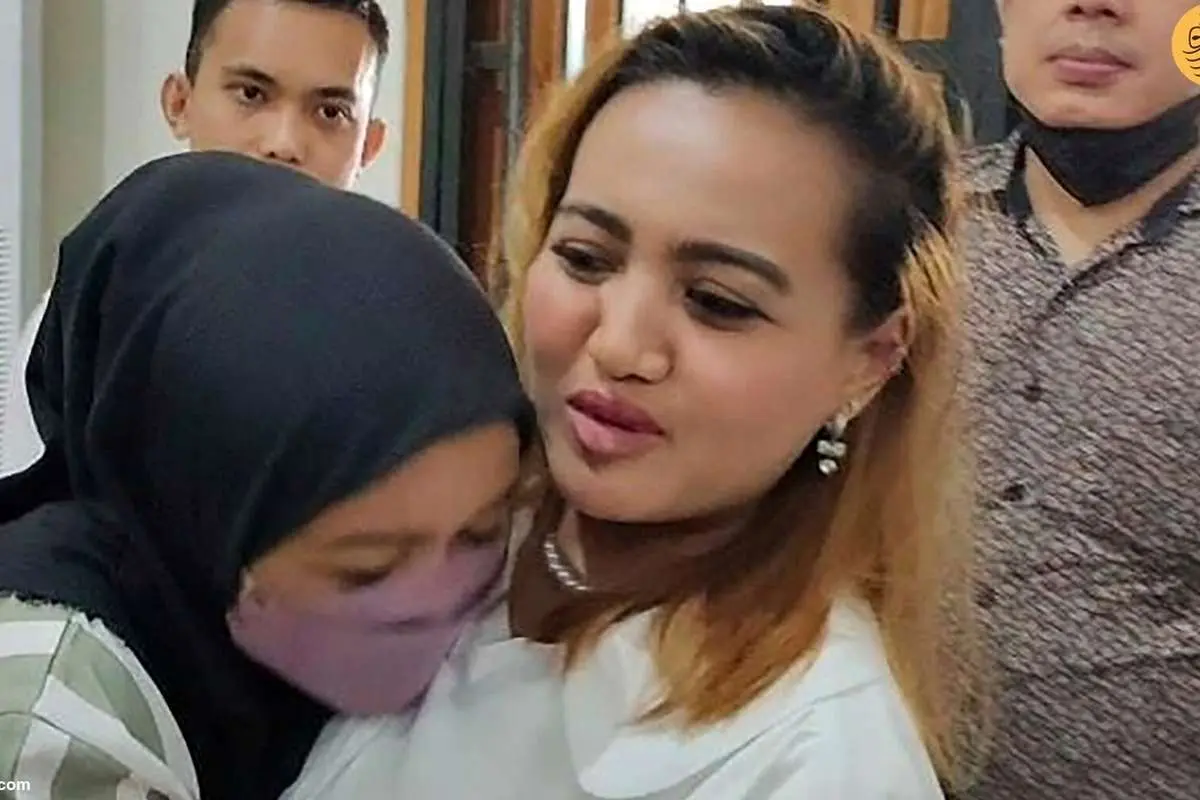 (ویدئو) محاکمه زنی که «بسم‌الله» گفت و گوشت خوک خورد