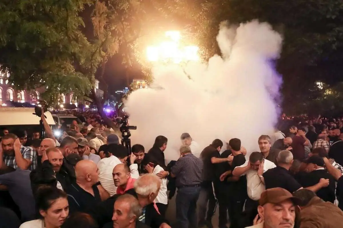 (ویدئو) تظاهرات در ارمنستان در مخالفت با توافق صلح قره باغ