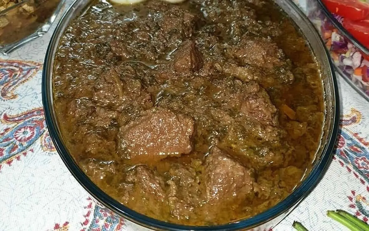 «خورش اسفناج گردو»، غذایی لذیذ و مقوی که مشتری اش می‌شوید!