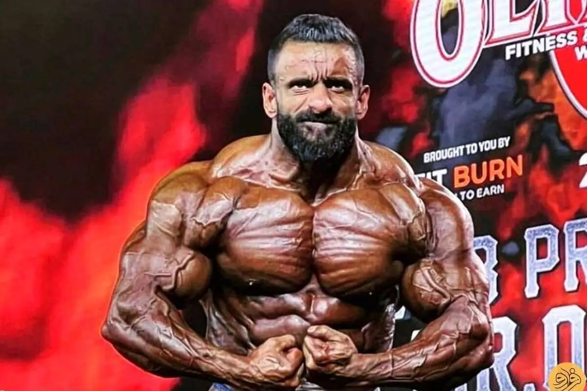 ذوق زدگی رونی کلمن از عضلات هادی چوپان
