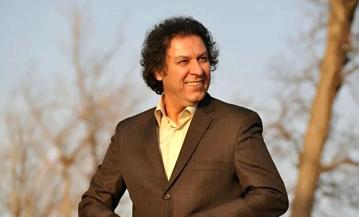(تصاویر) خواننده قدیمی سرشناس در یادبود آرش میراحمدی