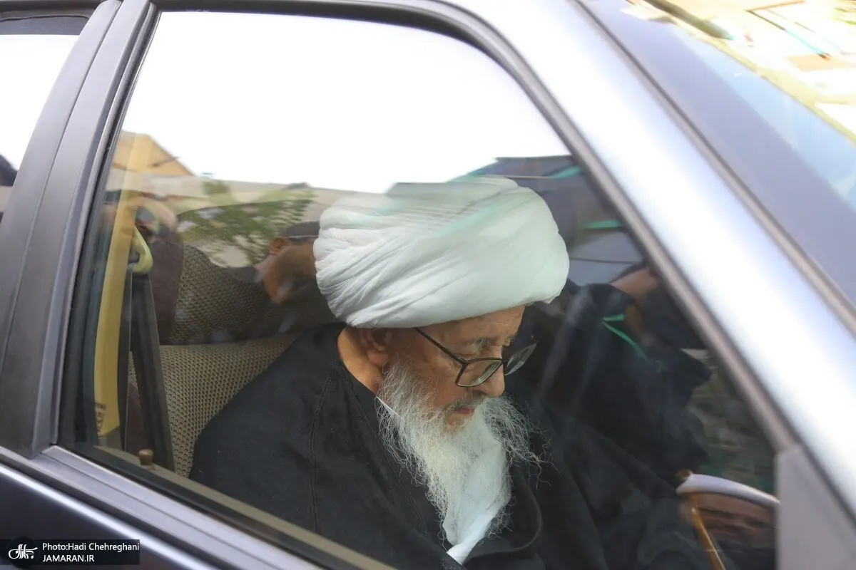 (تصاویر) دسته عزاداری شهادت امام عسکری با حضور آیت‌الله وحید خراسانی