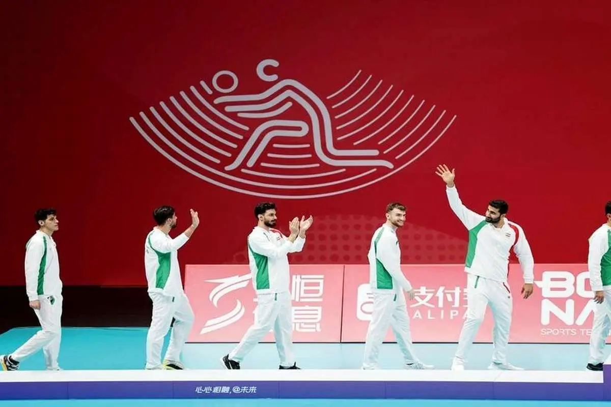 بیایید خودمان را گول نزنیم آقای داورزنی