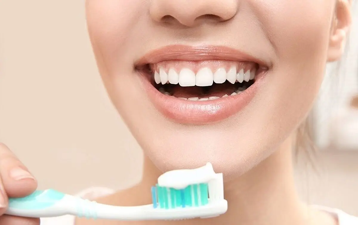 چند دقیقه بعد از غذا خوردن مسواک بزنیم؟