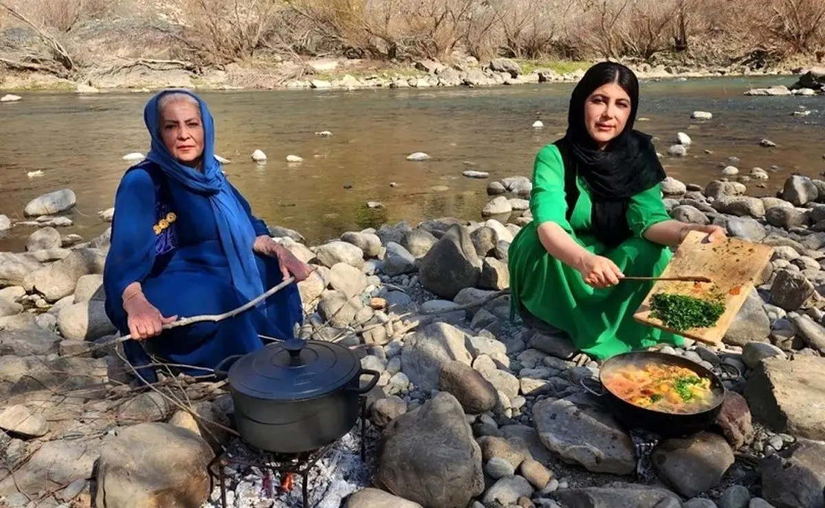 (ویدئو) پخت پلو بریانی اصیل توسط مادر و دختر کردستانی