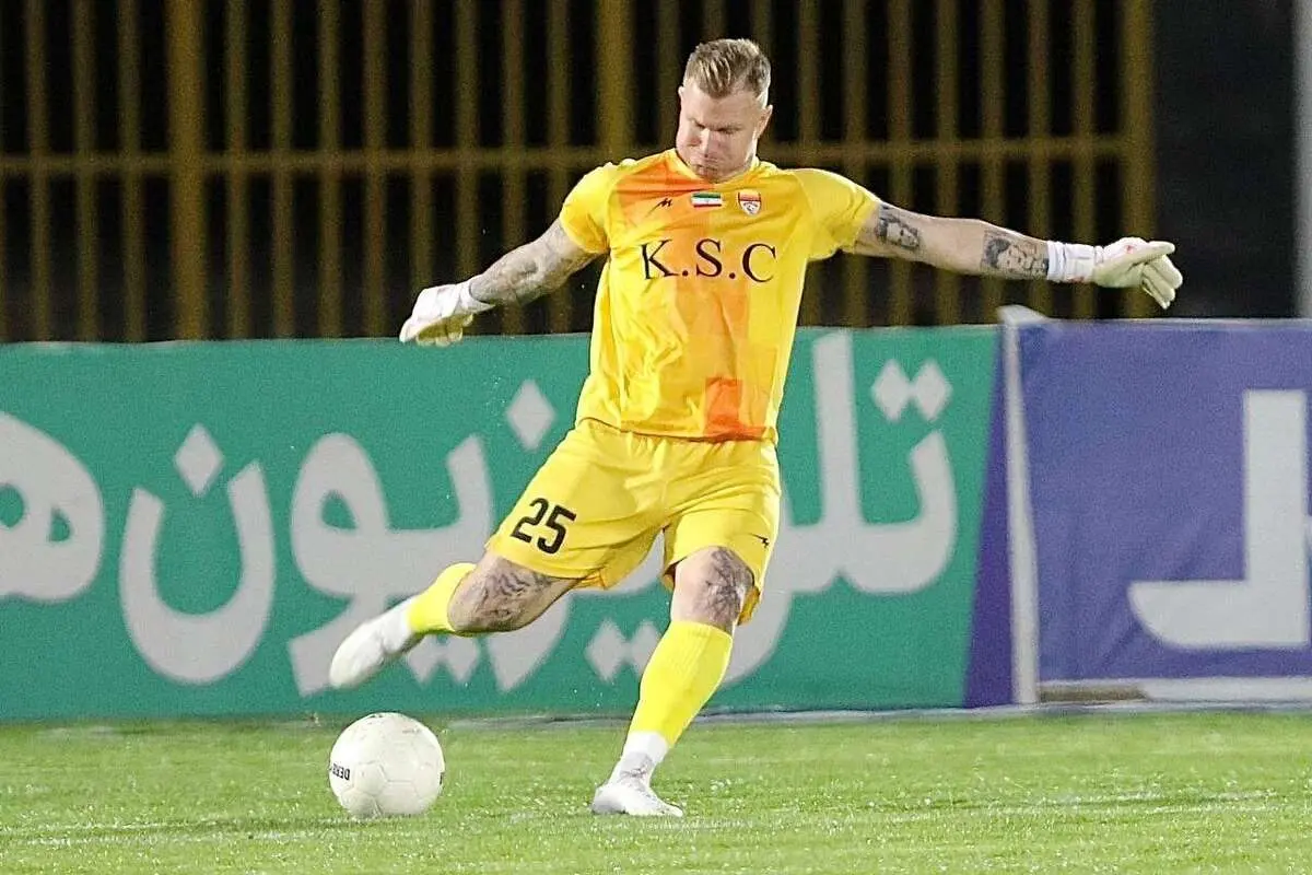 (عکس) اتفاق دردناکی که پای چشم دروازه‌بان فولاد کاشته شد