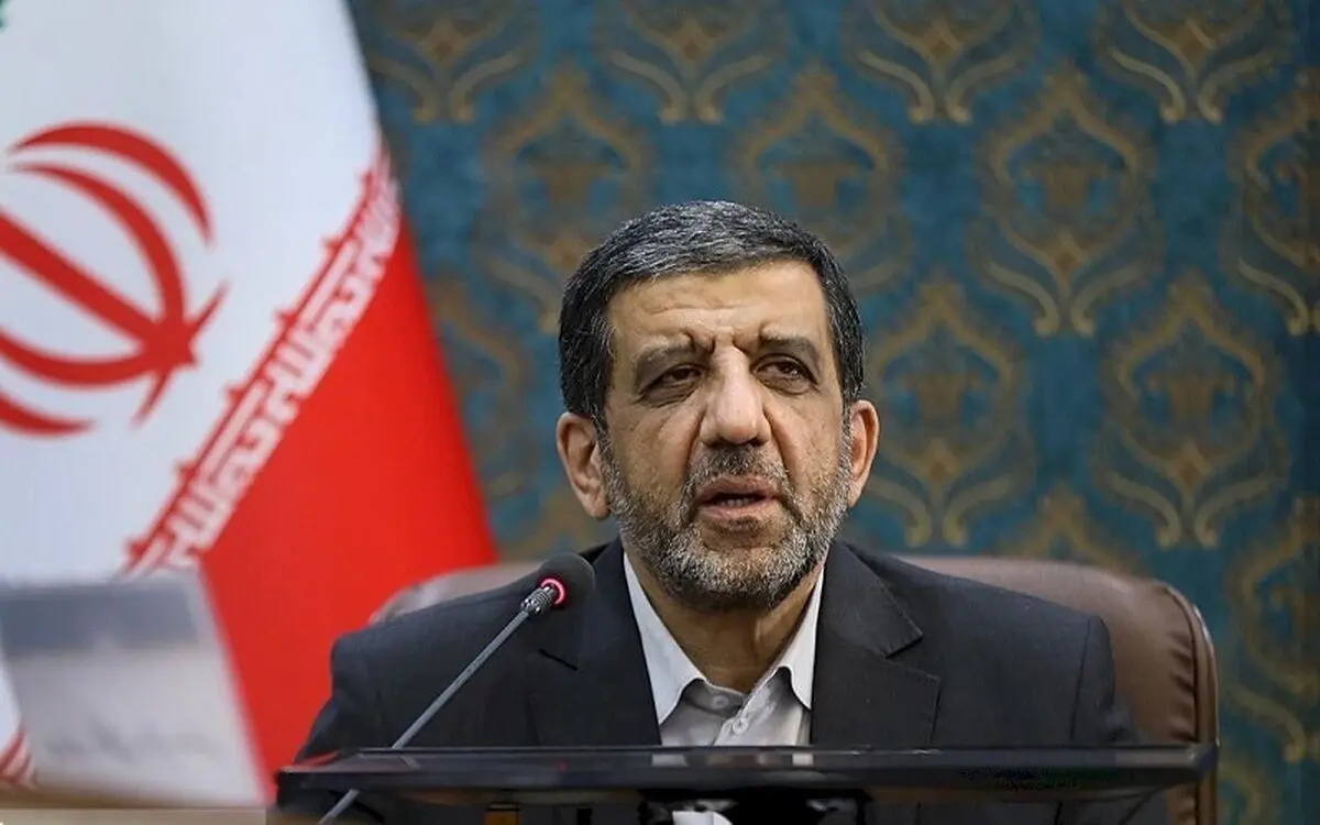 عزت‌الله ضرغامی: شوخی می‌کنم، تلفن رییس‌جمهور مدام زنگ می‌خورد