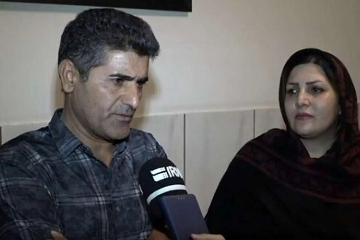 (ویدئو) گفتگو با پدر و مادر دختر ۱۶ ساله که در متروی تهران بیهوش شد