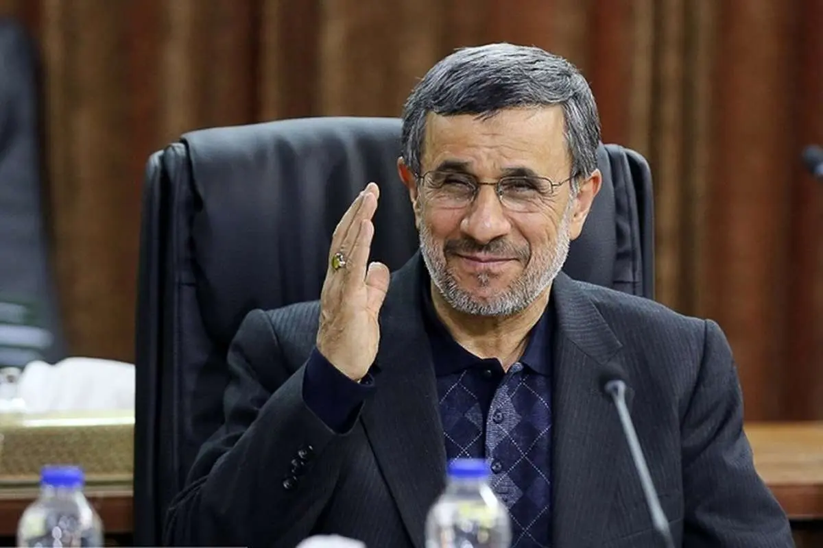 عکس قدیمی از محمود احمدی نژاد و بیژن زنگنه کنار هم