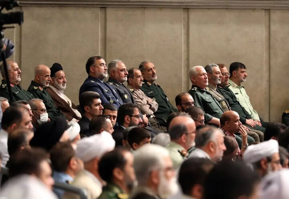 (عکس) کدام چهره‌های نظامی در دیدار با رهبر انقلاب حضور داشتند؟