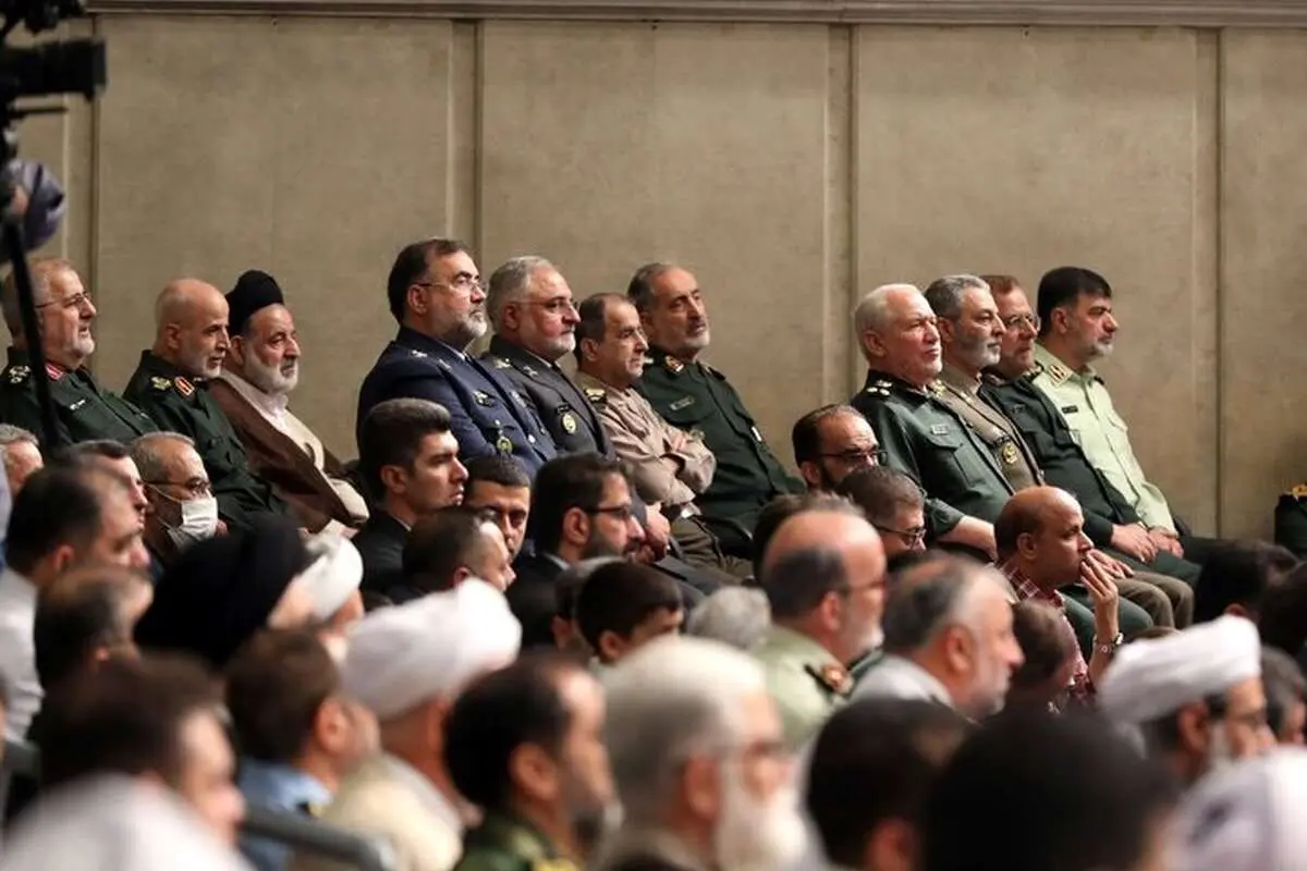 (عکس) کدام چهرههای نظامی در دیدار با رهبر انقلاب حضور داشتند؟
