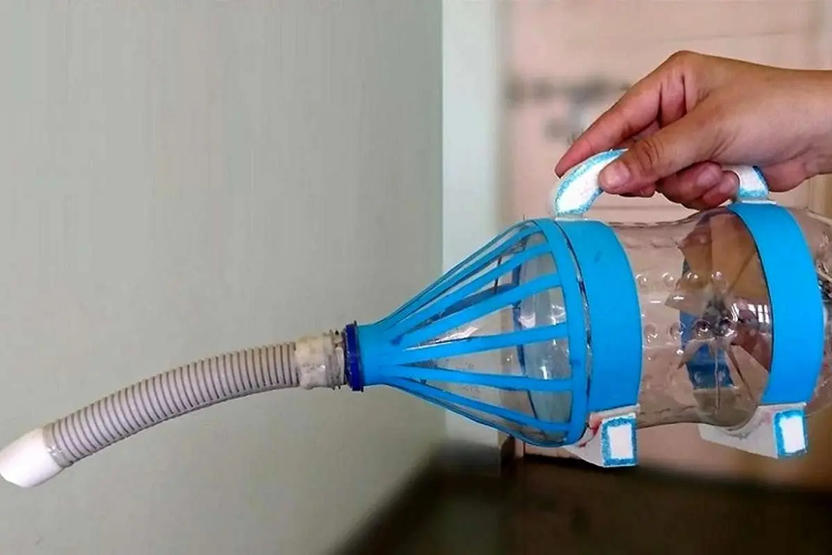 (ویدئو) نحوه ساخت جارو برقی با استفاده از بطری پلاستیکی نوشابه