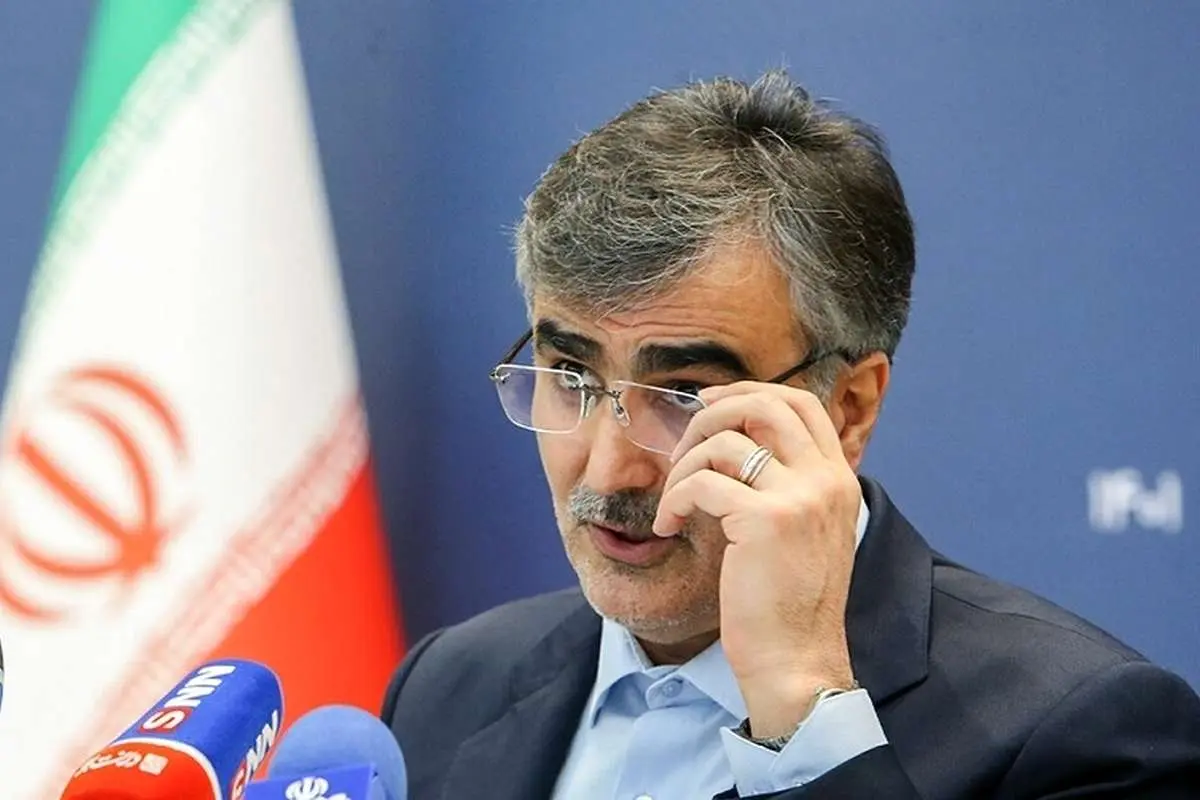 فعالیت بنگاه‌داری بانک‌های تجاری قابل قبول نیست