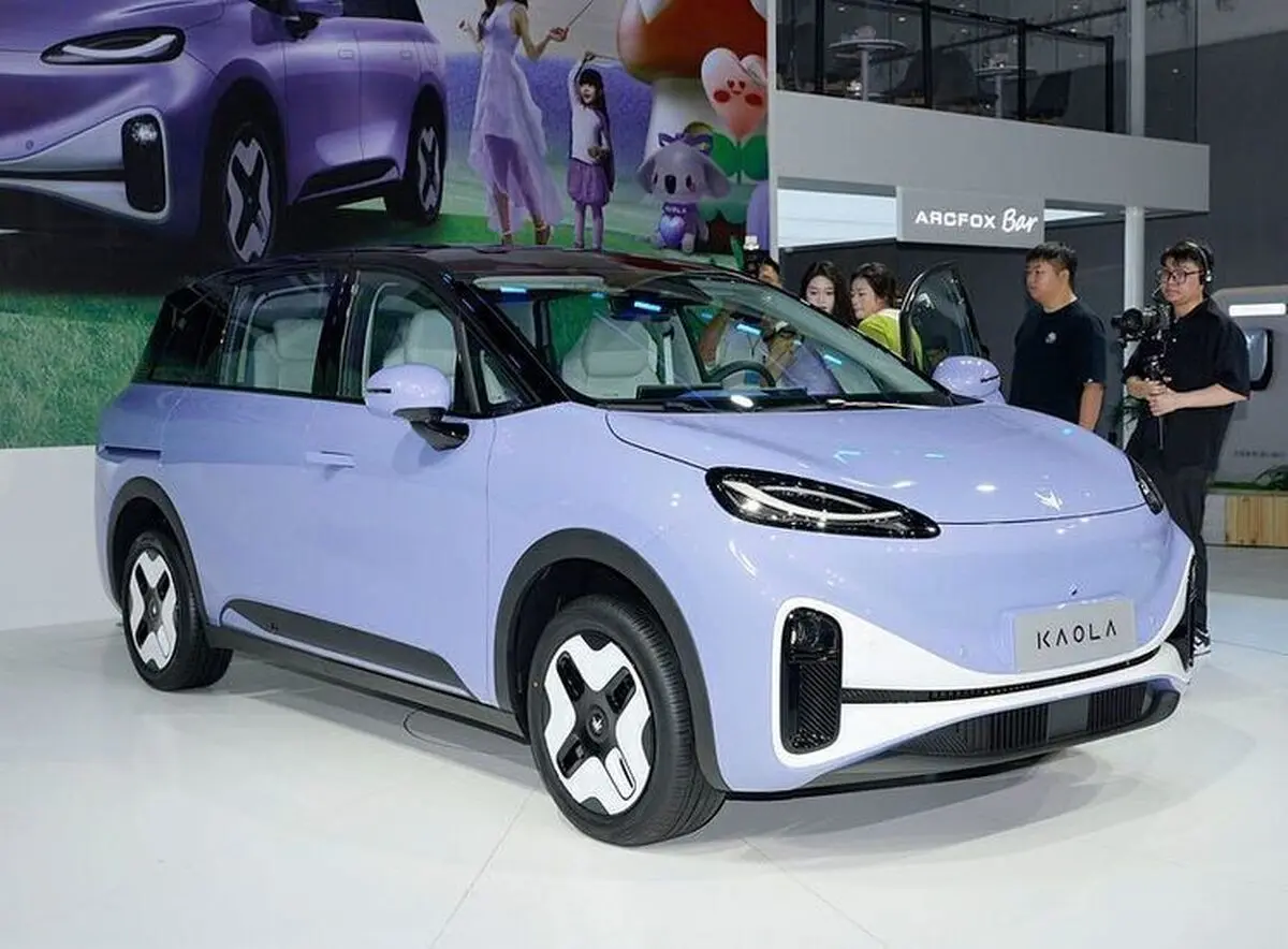 (تصاویر) قشر متوسط چین این خودرو را سوار می‌شوند