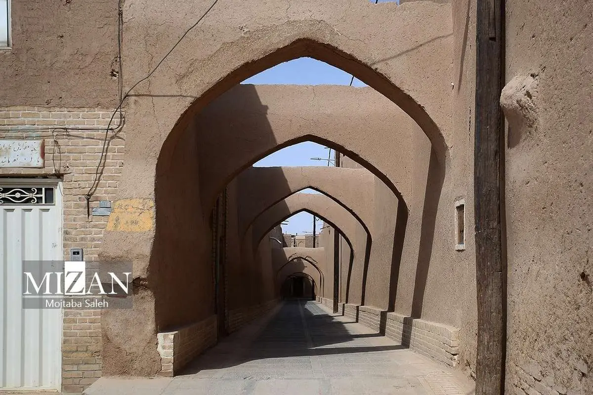 (تصاویر) در کوچه و پس کوچههای یزد