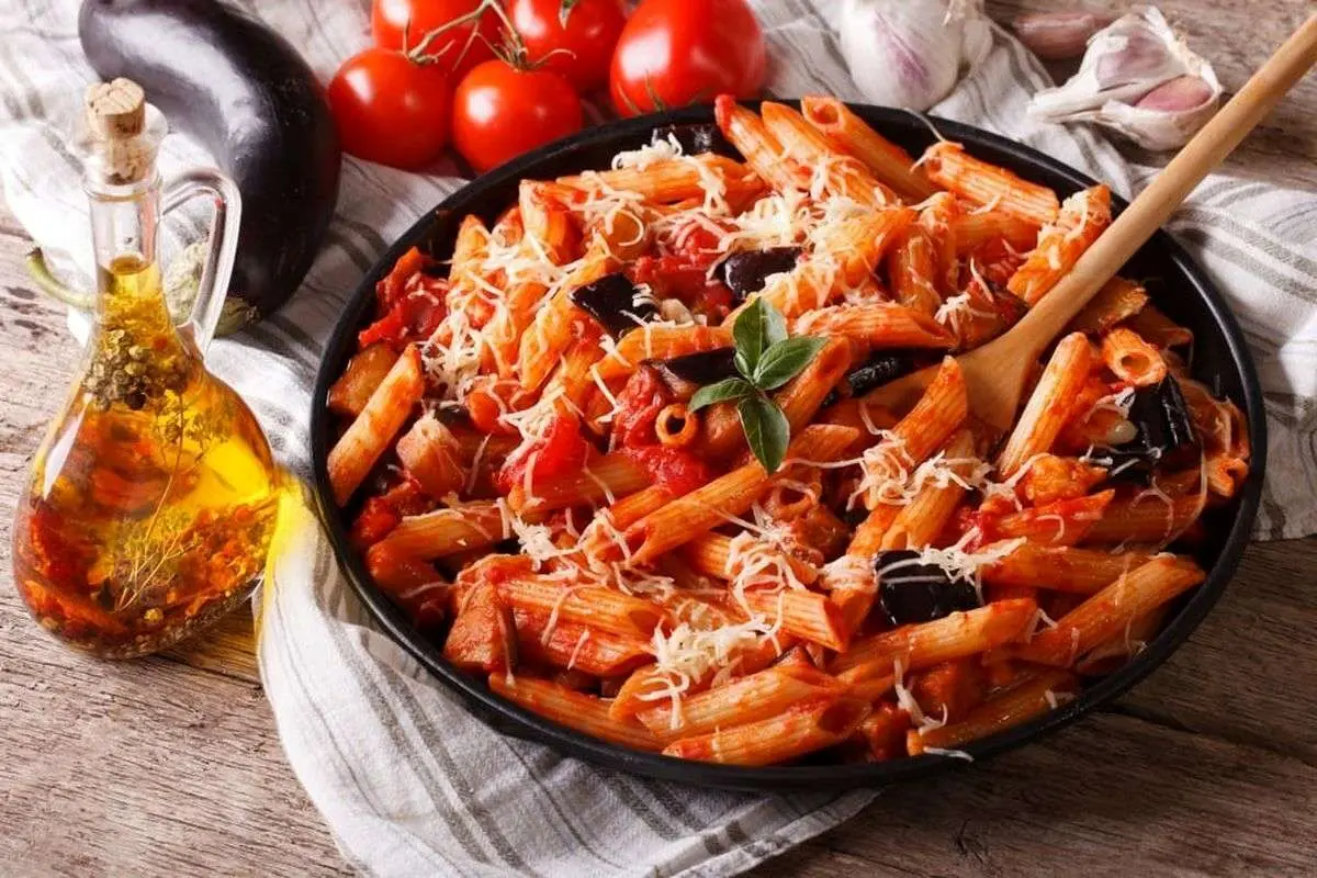 با این روش ساده در یک چشم بر هم زدن برای مهمانها پاستا بپزید!