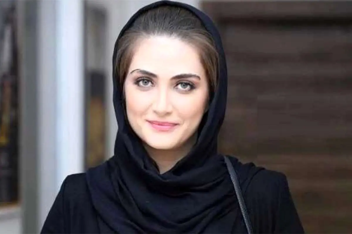 تصویری جالب از بازیگر «زخم کاری» در حال پیانو زدن