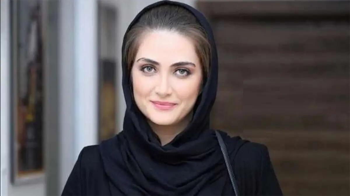 تصویری جالب از بازیگر «زخم کاری» در حال پیانو زدن
