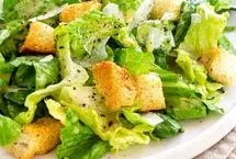طرز تهیه سالاد سزار به سبک رستورانی