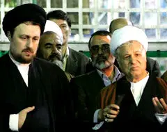 موج فتنه بزرگی علیه روحانیت و انقلاب شروع شده است
