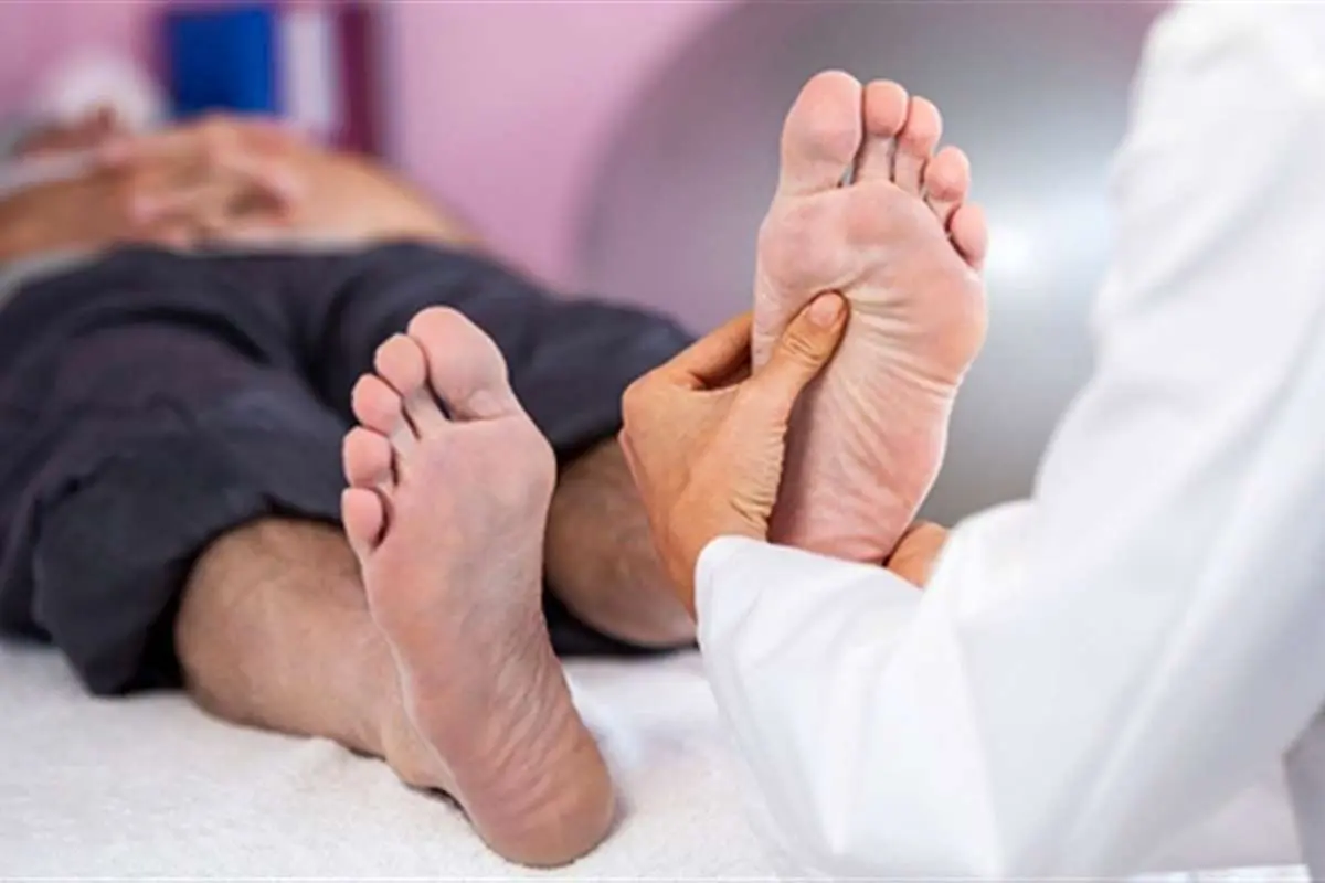 (ویدئو) پنج تکنیک ماساژ برای درد کف پا