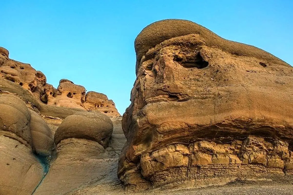 چند ده کیلومتر فاصله از تهران برای دیدن پاییز/ به روستای ارواح سنگی بروید، اما نترسید!