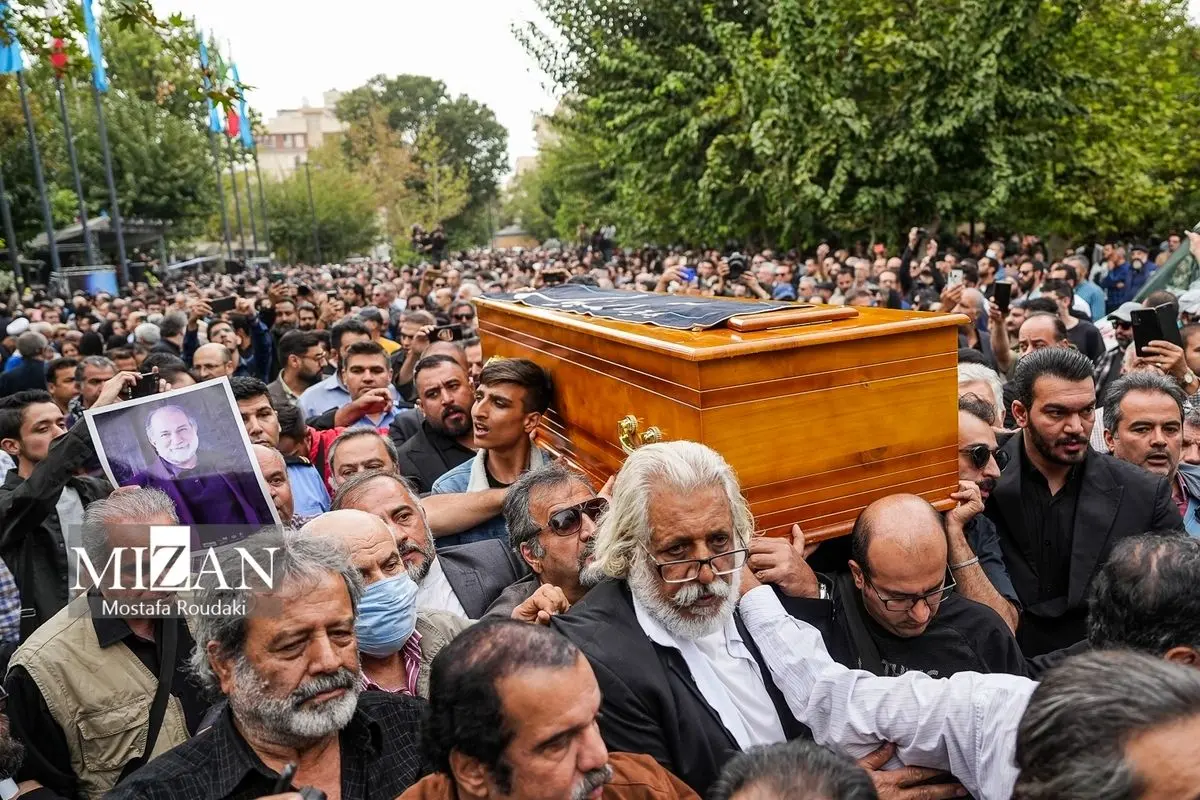 (عکس) چه کسی بر پیکر آتیلا پسیانی نماز اقامه کرد؟