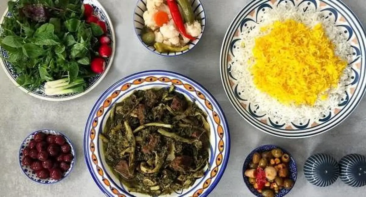 عوارض و نباید‌های مصرف ترشی + غذا‌های مضر با ترشی