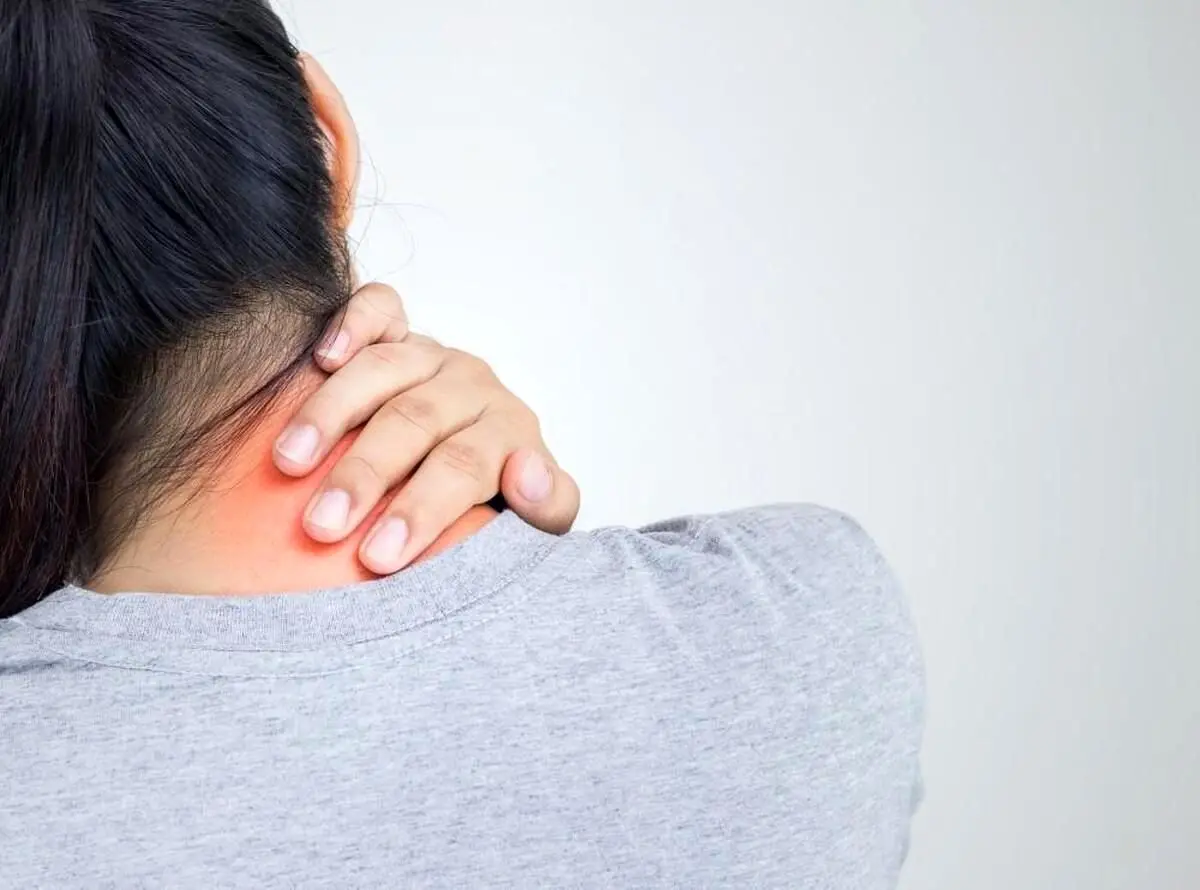 (ویدیو) تمرین غبغب برای بهبود دردهای گردن