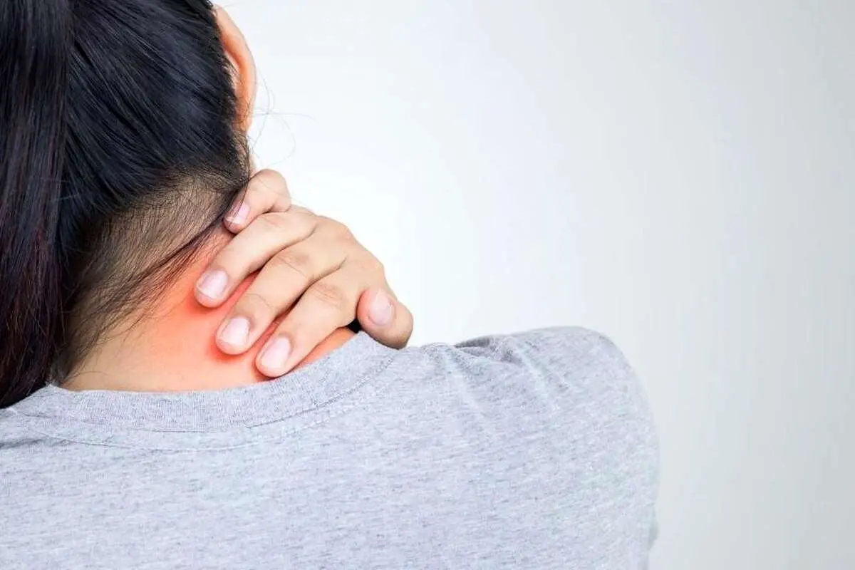 (ویدیو) تمرین غبغب برای بهبود دردهای گردن