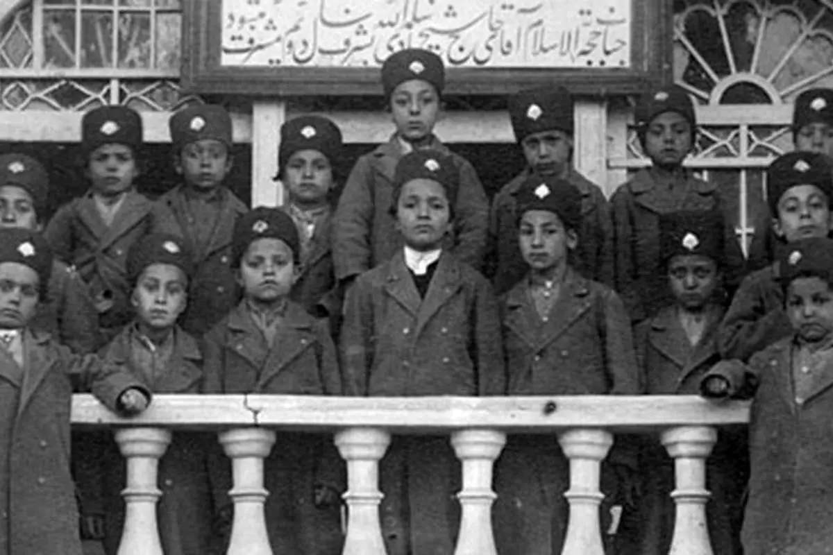 داستان پای بساطیهای بازار اوزار و قنات فرمانفرمائیان