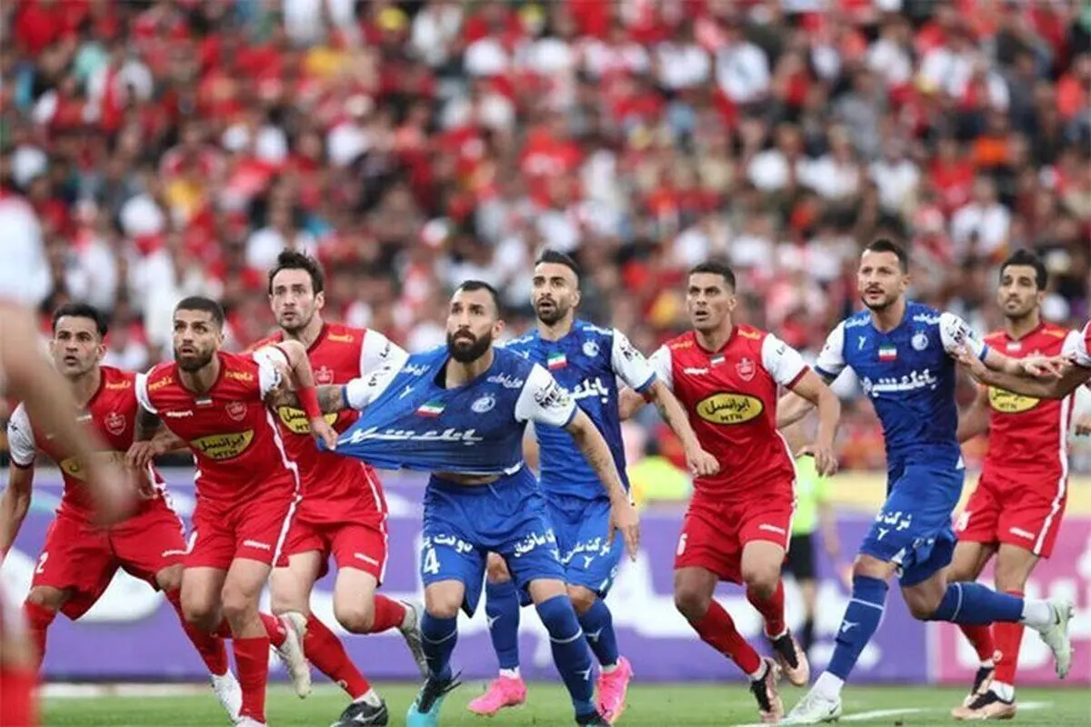 دروازه‌بان استقلال در راه پرسپولیس