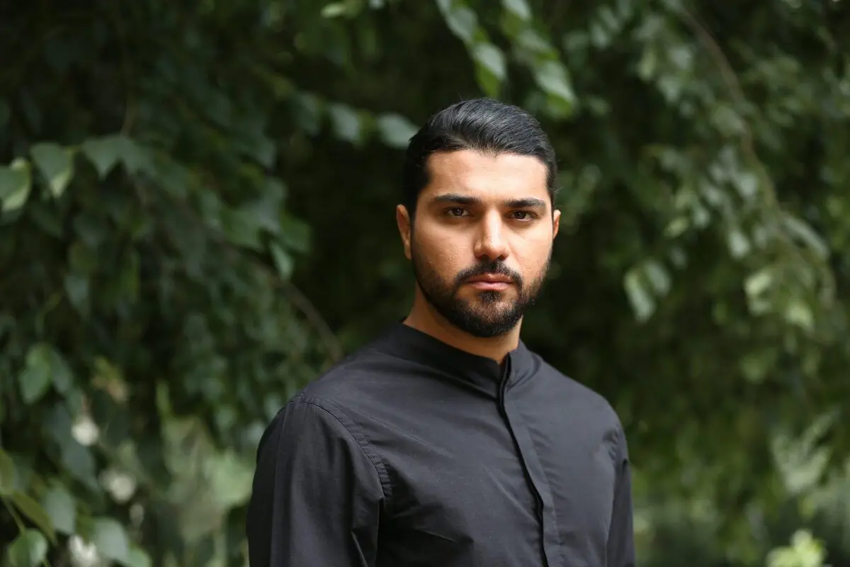 (ویدئو) تسلط جالب سینا مهراد به زبان انگلیسی