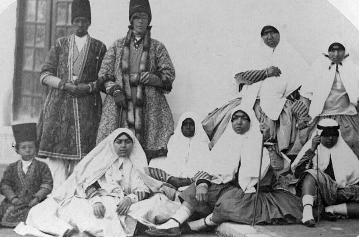 روایت دختر ناصرالدین‌شاه از حکومت یک «خواجه» در حرمسرا