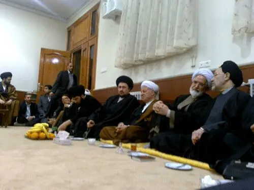 عکس> هاشمی،کروبی و خاتمی در یادبود آیت الله توسلی