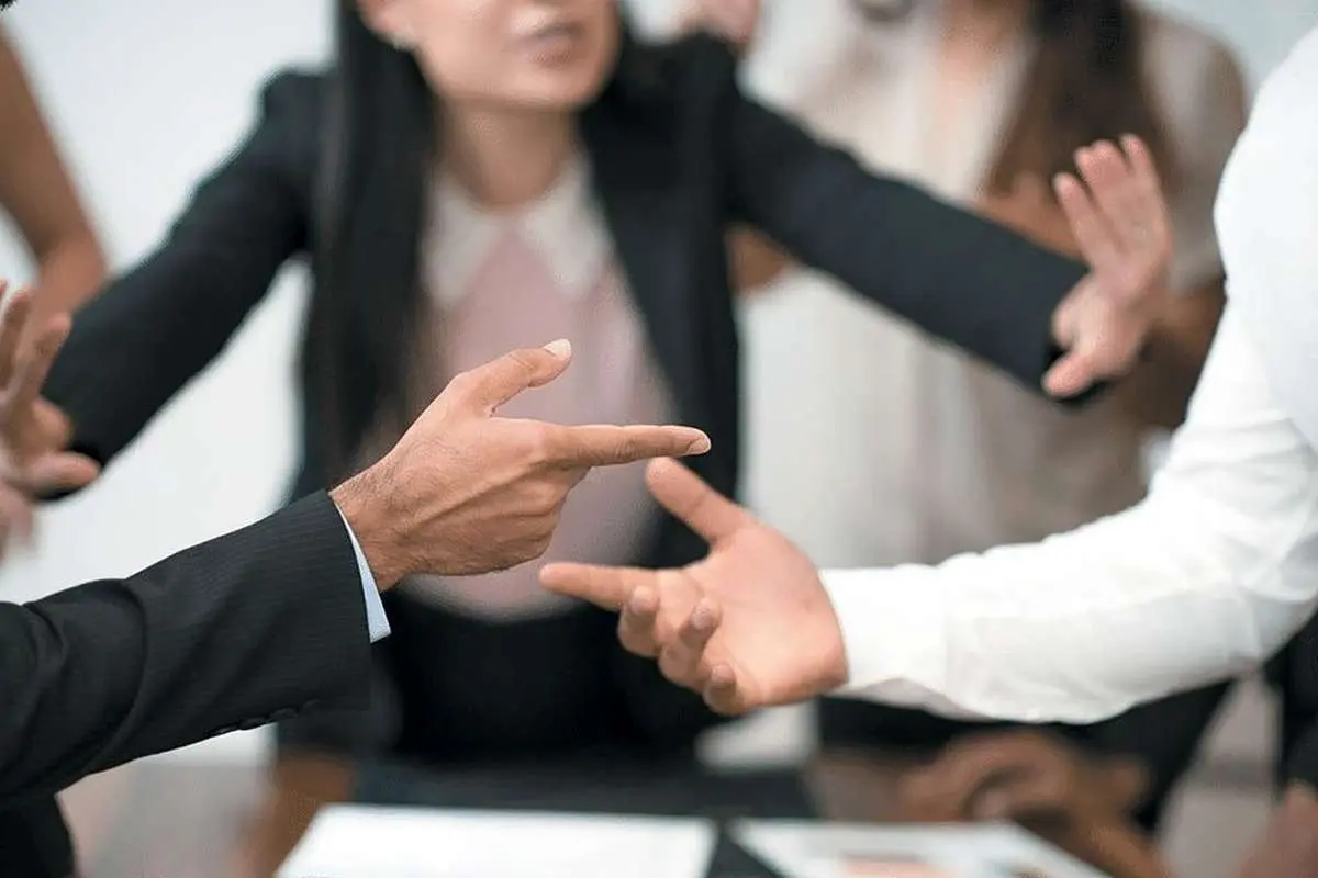 چگونه خشم شدید در محل کار را کنترل کنیم؟