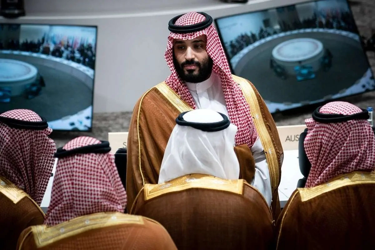 (تصاویر) بنسلمان در قلب نئوم هتل میسازد