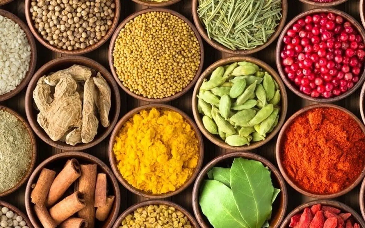 ادویه پلویی چیست؟ بهترین ادویه‌ها + ترکیبات و طرز تهیه