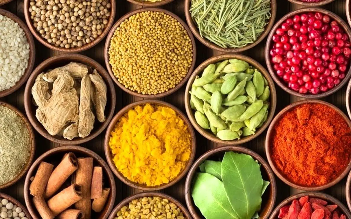 ادویه پلویی چیست؟ بهترین ادویه‌ها + ترکیبات و طرز تهیه