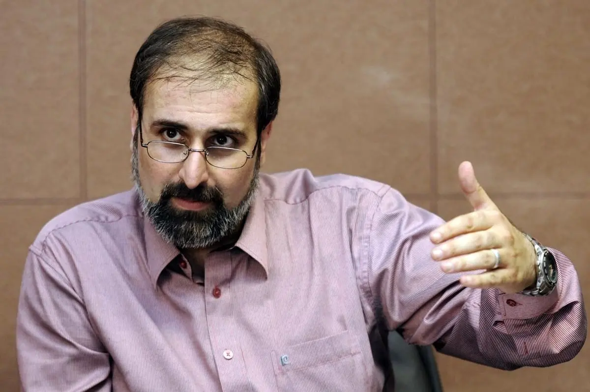دفاع تمام‌قد مشاور پیشین احمدی‌نژاد از سیدمحمد خاتمی