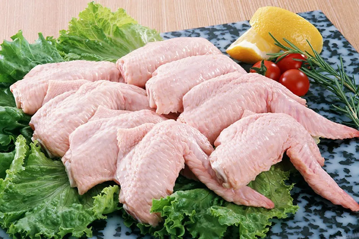 قیمت جوجه کباب در آستانه کیلویی ۲۰۰ هزار تومان / بال و کتف چند؟