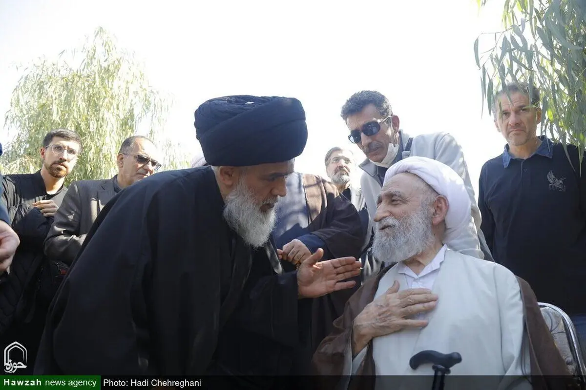 (تصاویر) مراسم تشییع پیکر فرزند آیت الله استادی